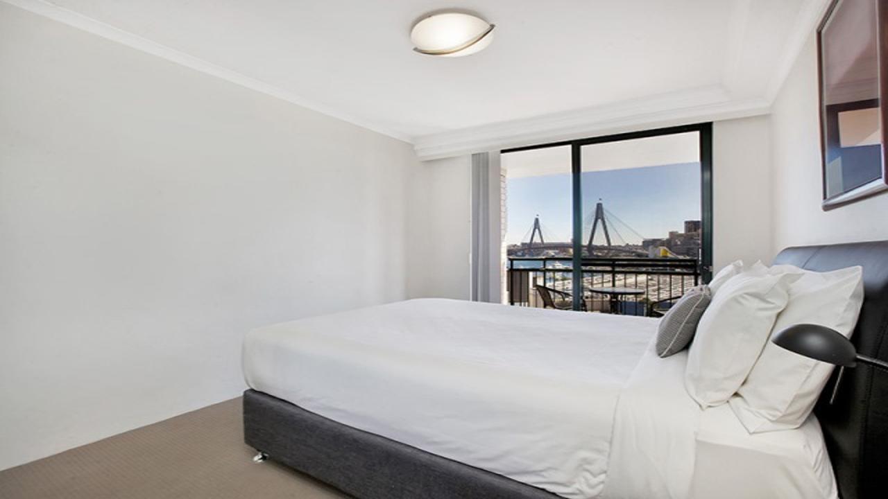Darling Harbor Apartment - New South Wales Tourism  4