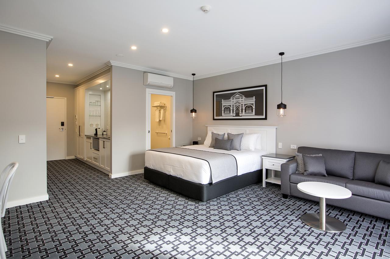 CH Boutique Hotel - Accommodation Adelaide