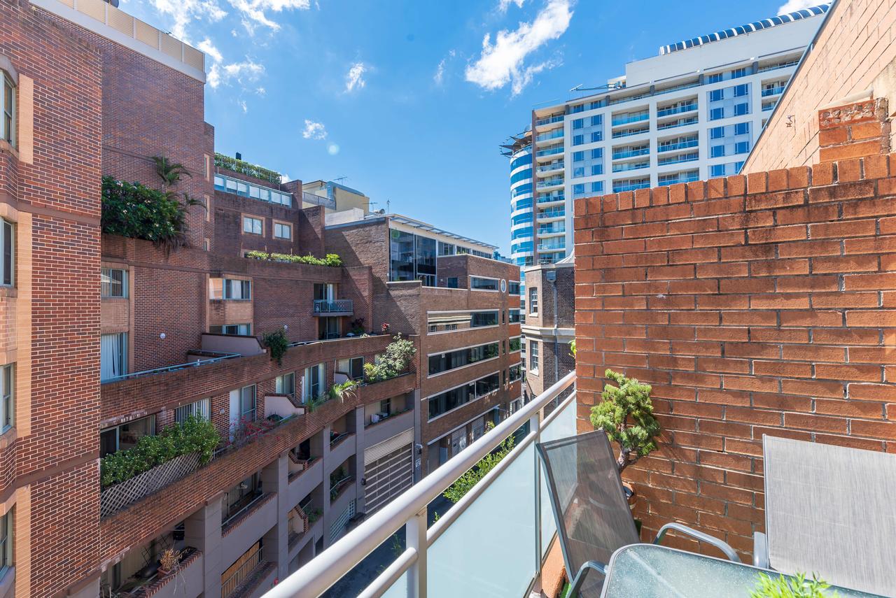 Apartments In Pyrmont - thumb 20