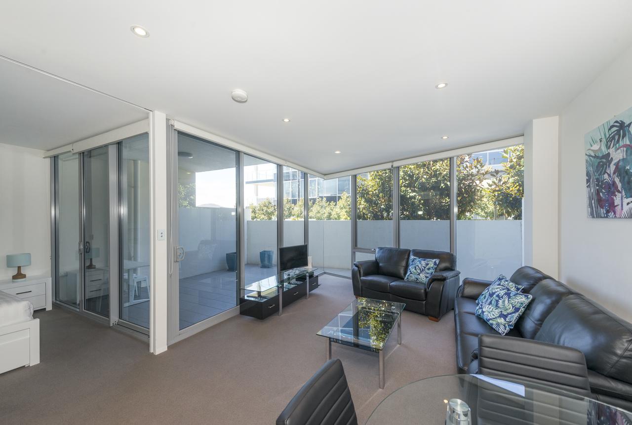 Accommodate Canberra - Lakefront - Accommodation Find 2