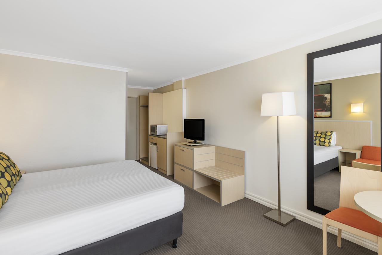 Travelodge Hotel Newcastle - Accommodation Find 7