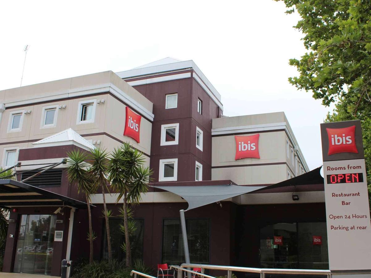 Ibis Newcastle - Accommodation Find 0