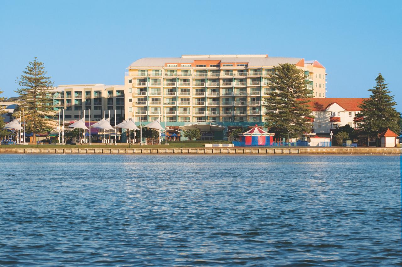 Oaks Waterfront Resort - Accommodation Search 9