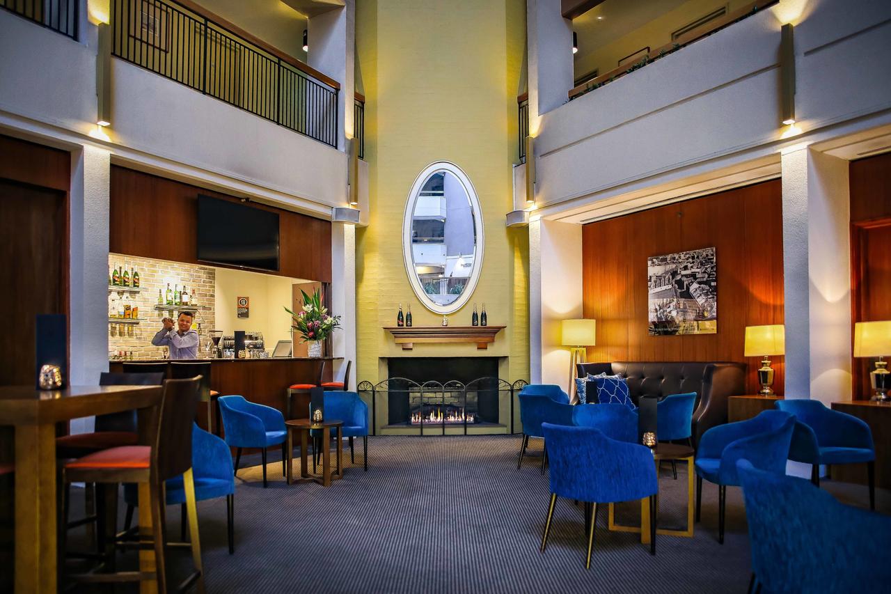 Holiday Inn Old Sydney - Hotel Accommodation 33