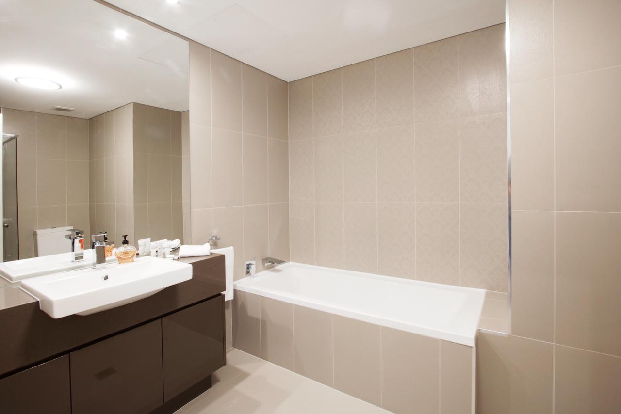 The Junction Palais - Modern And Spacious 2BR Bondi Junction Apartment Close To Everything - Accommodation Find 3