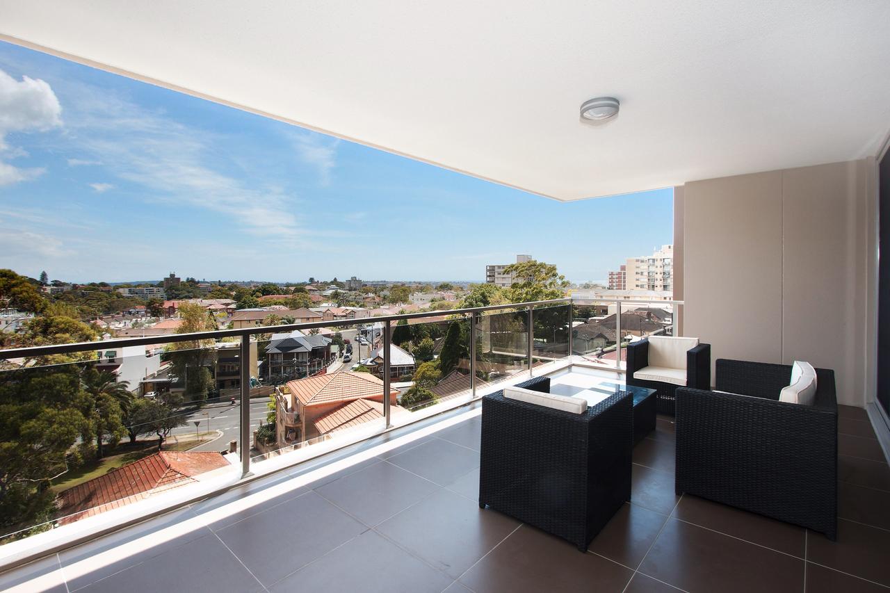 The Junction Palais - Modern And Spacious 2BR Bondi Junction Apartment Close To Everything - Redcliffe Tourism 1