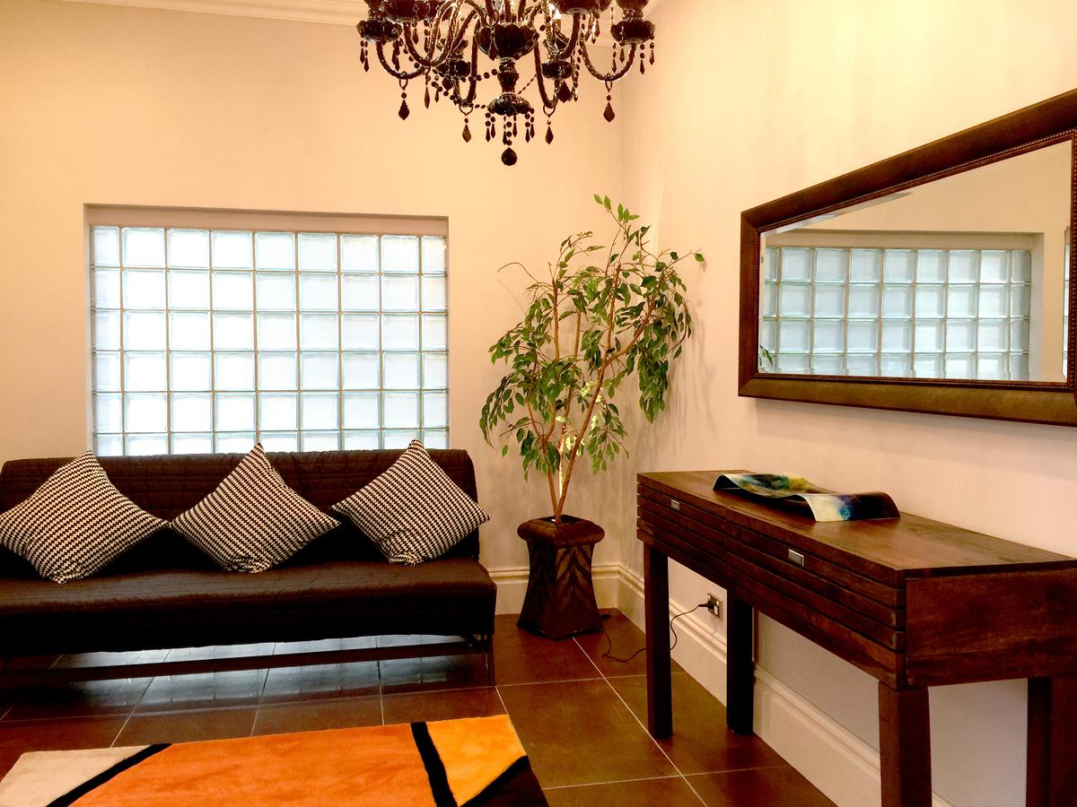 Luxury House In Bondi Junction - Accommodation Guide 7