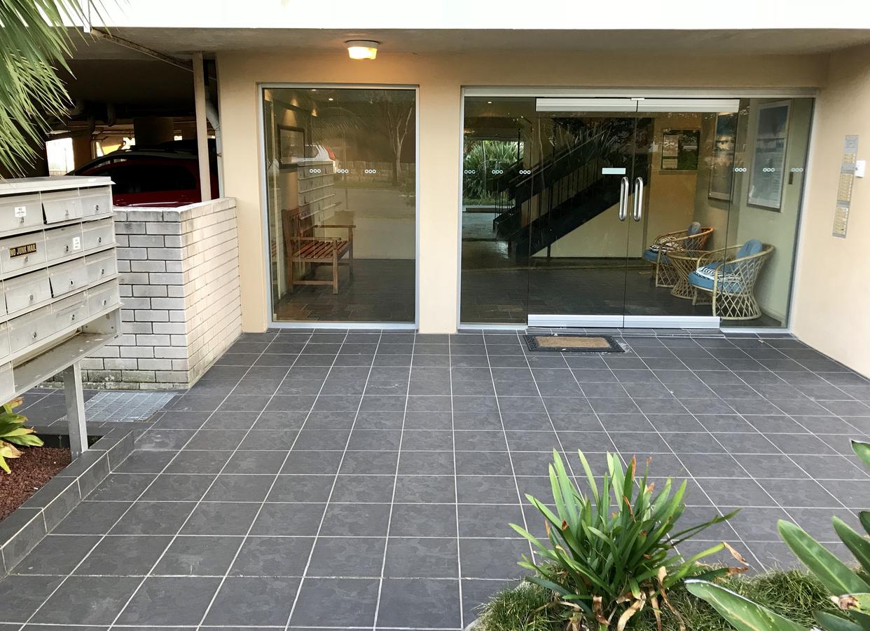 Waterview Beach Apartment - Accommodation Find 16