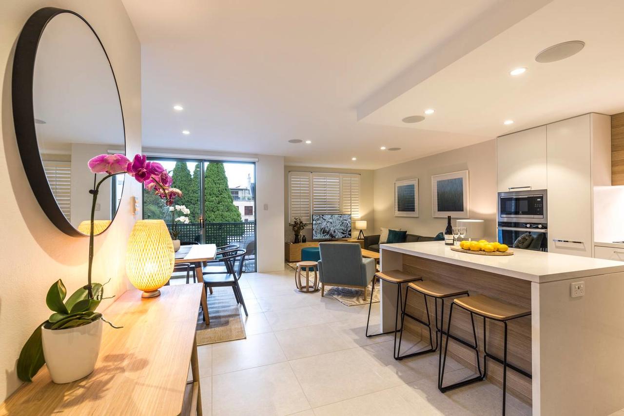 Nobbs · Executive 2 Storey Sydney Apartment With Pool - Accommodation ACT 4
