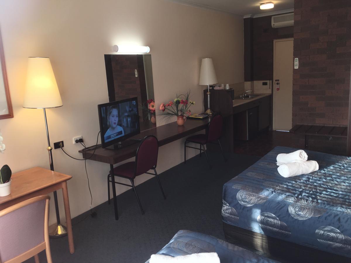Australia Park Motel - Accommodation Find 42