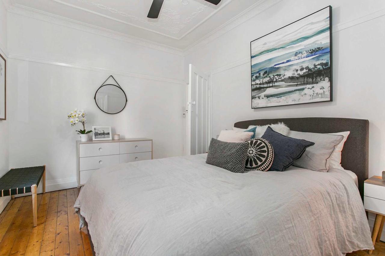 Seaspray - Manly Beach Apartment Close To The Sand - Accommodation Find 1