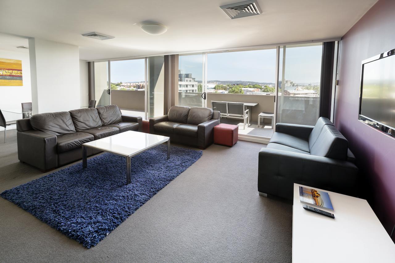 Honeysuckle Executive Apartments - Accommodation Newcastle 40