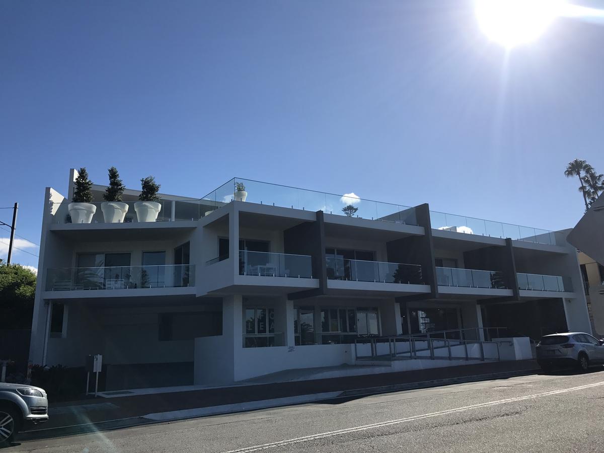Belle Vue- Penthouse At Black Beach - Accommodation Find 17