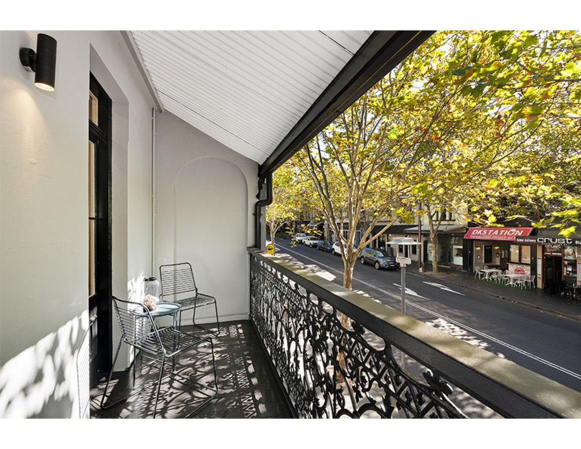 Walk To The City From This Renovated Heritage Gem - Accommodation Find 9