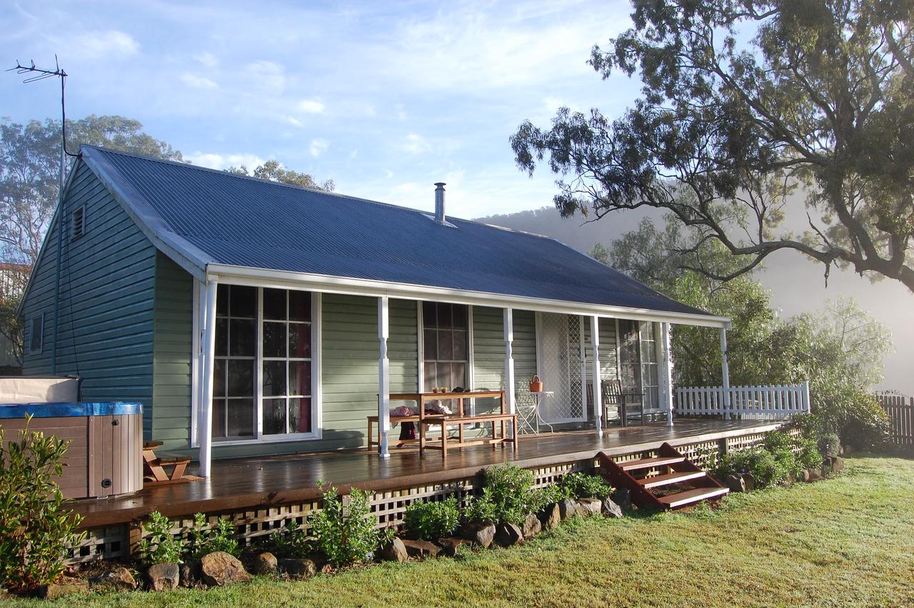 Cadair Cottages - Holiday Byron Bay