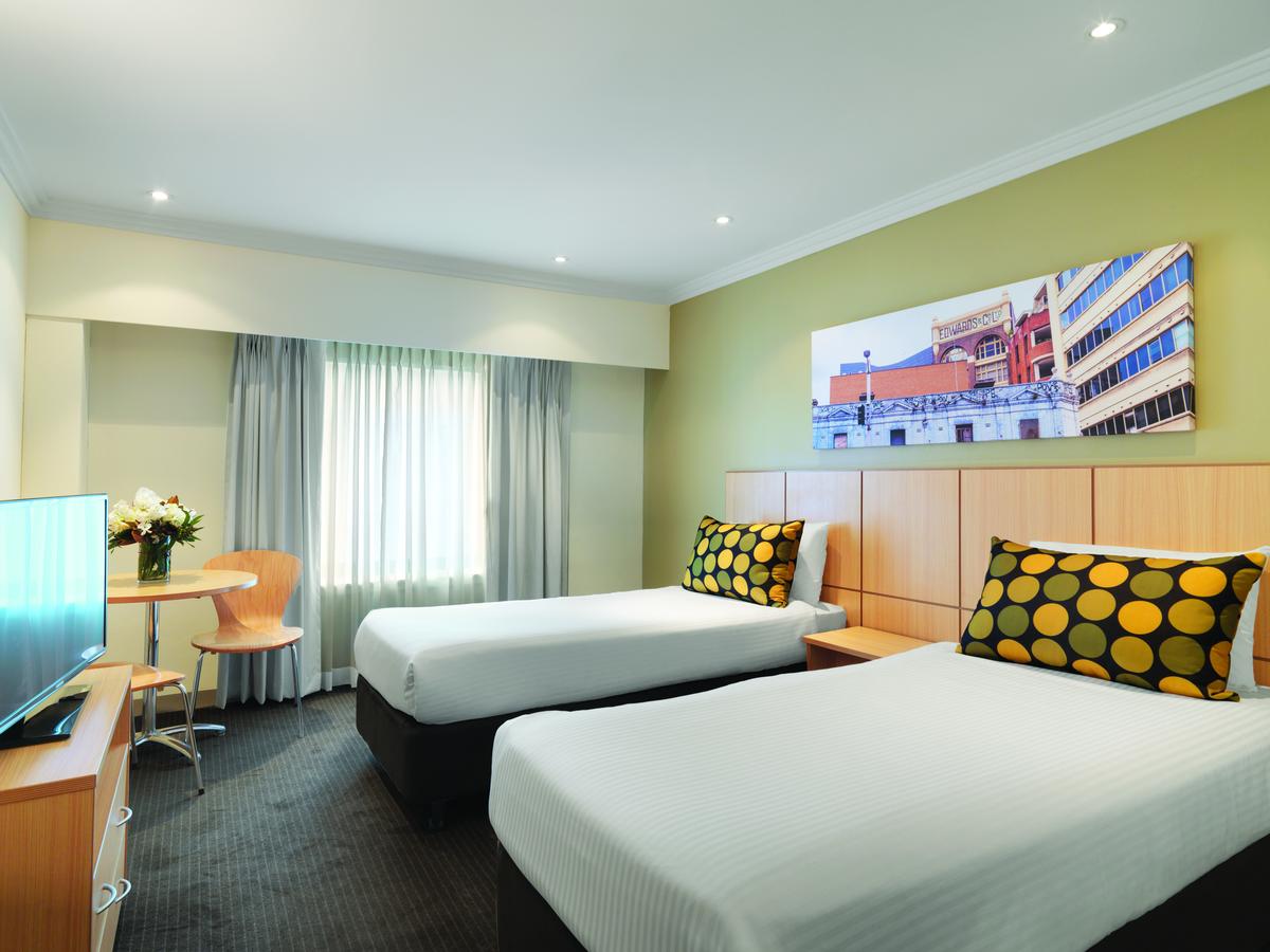 Travelodge Hotel Sydney - Accommodation Find 24