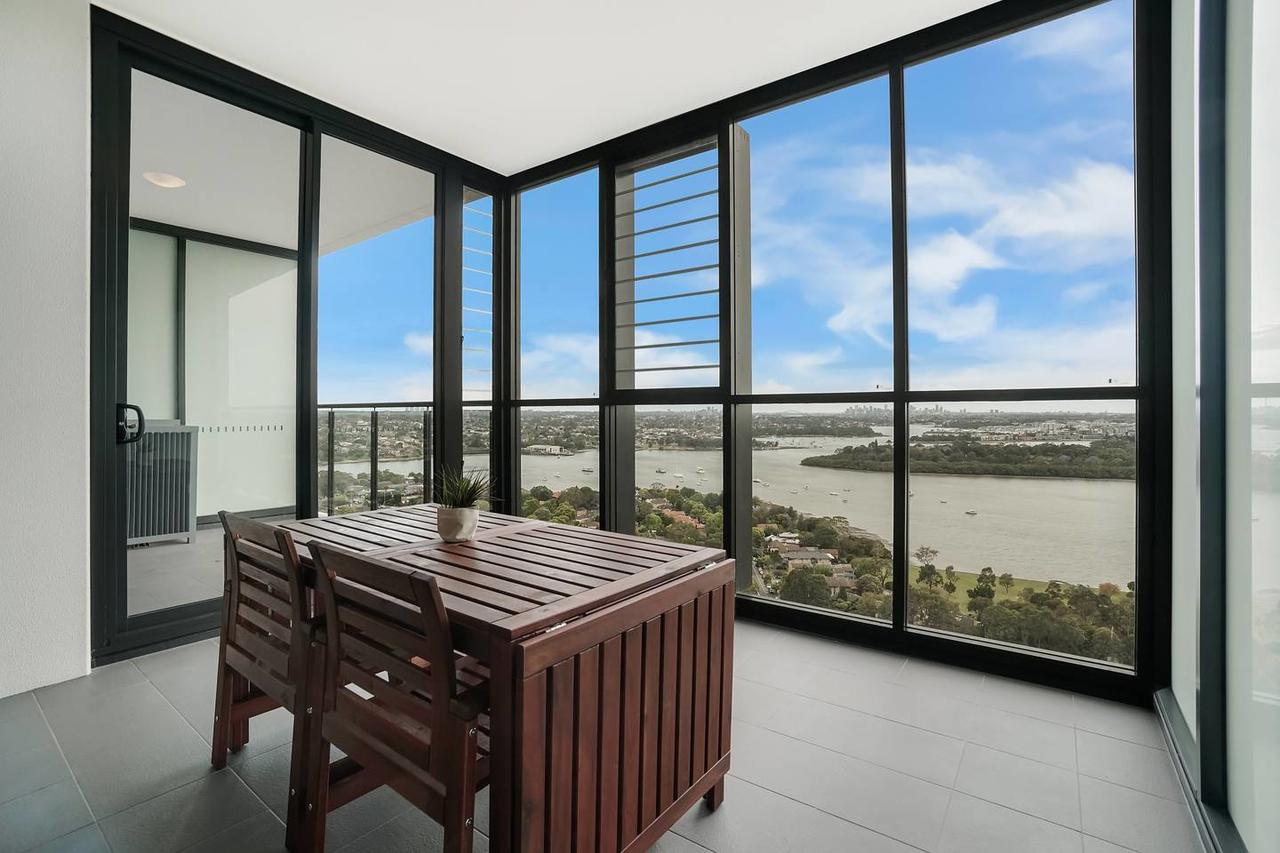 Cozy Apartment With Water View Plus Winter Garden - Redcliffe Tourism 12
