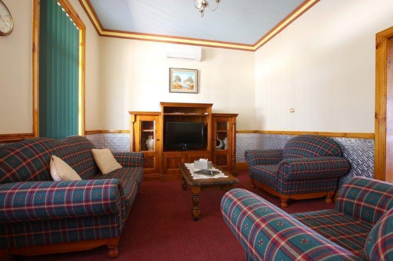 Jadan Cottages - Accommodation Broken Hill 38