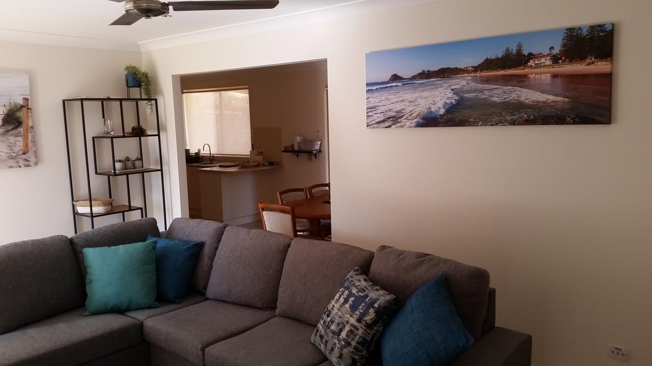 Twin Palms Holiday House At Lighthouse - Accommodation Find 9