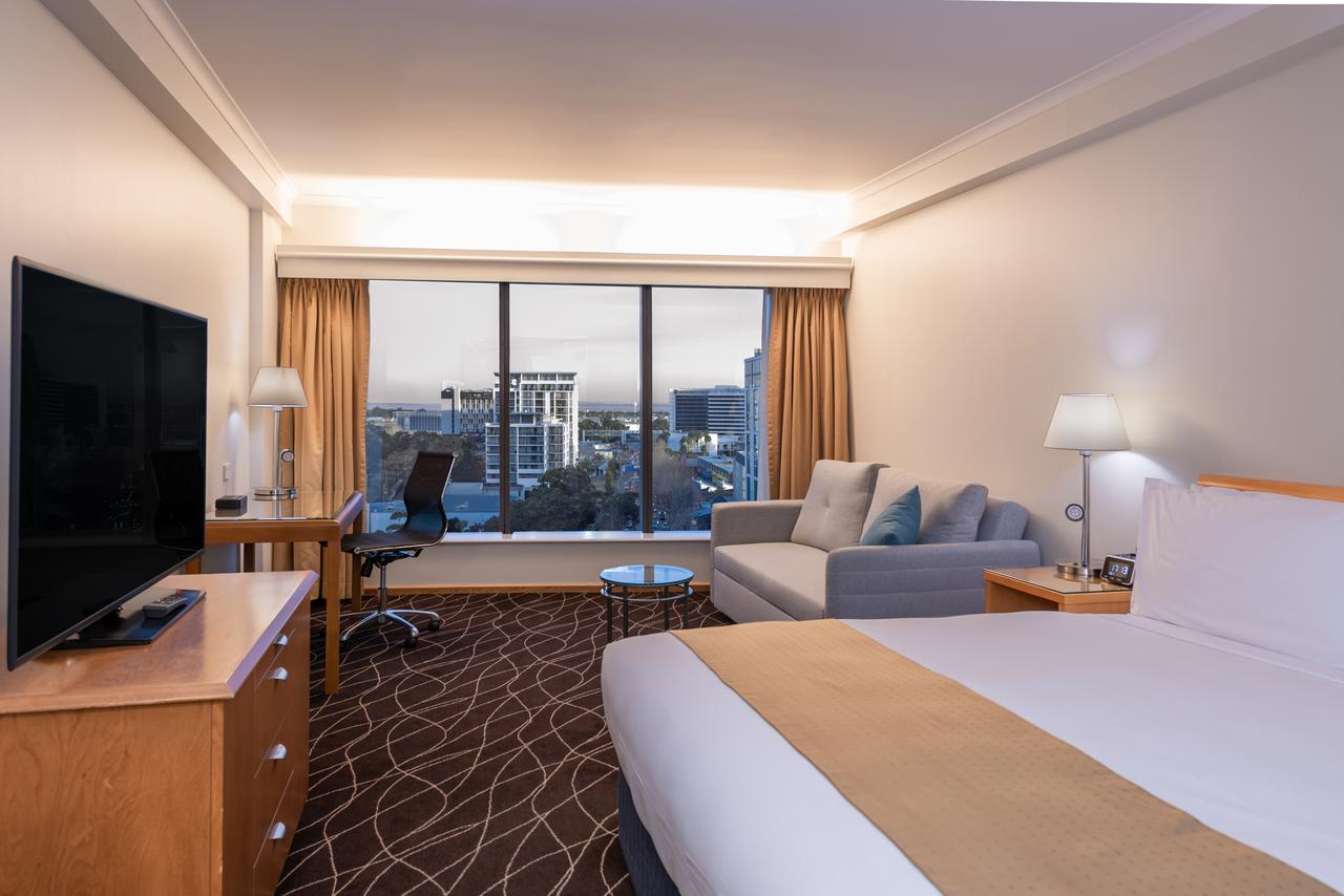 Holiday Inn Sydney Airport - Accommodation Find 3