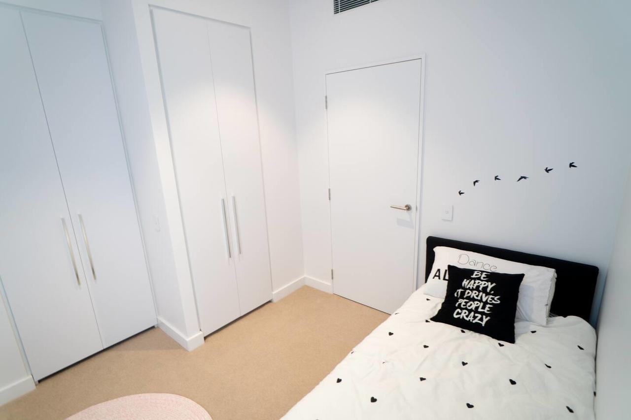 Two Bedroom Darling Harbour Apt Chinatown CBD UTS - Accommodation ACT 32
