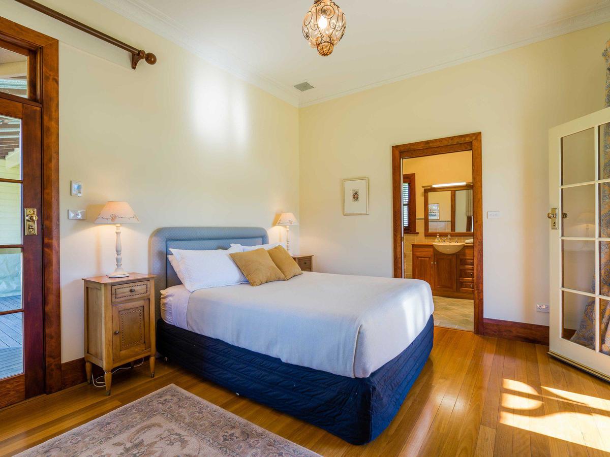 Roscrea Homestead - Luxury Retreat - Accommodation Find 8