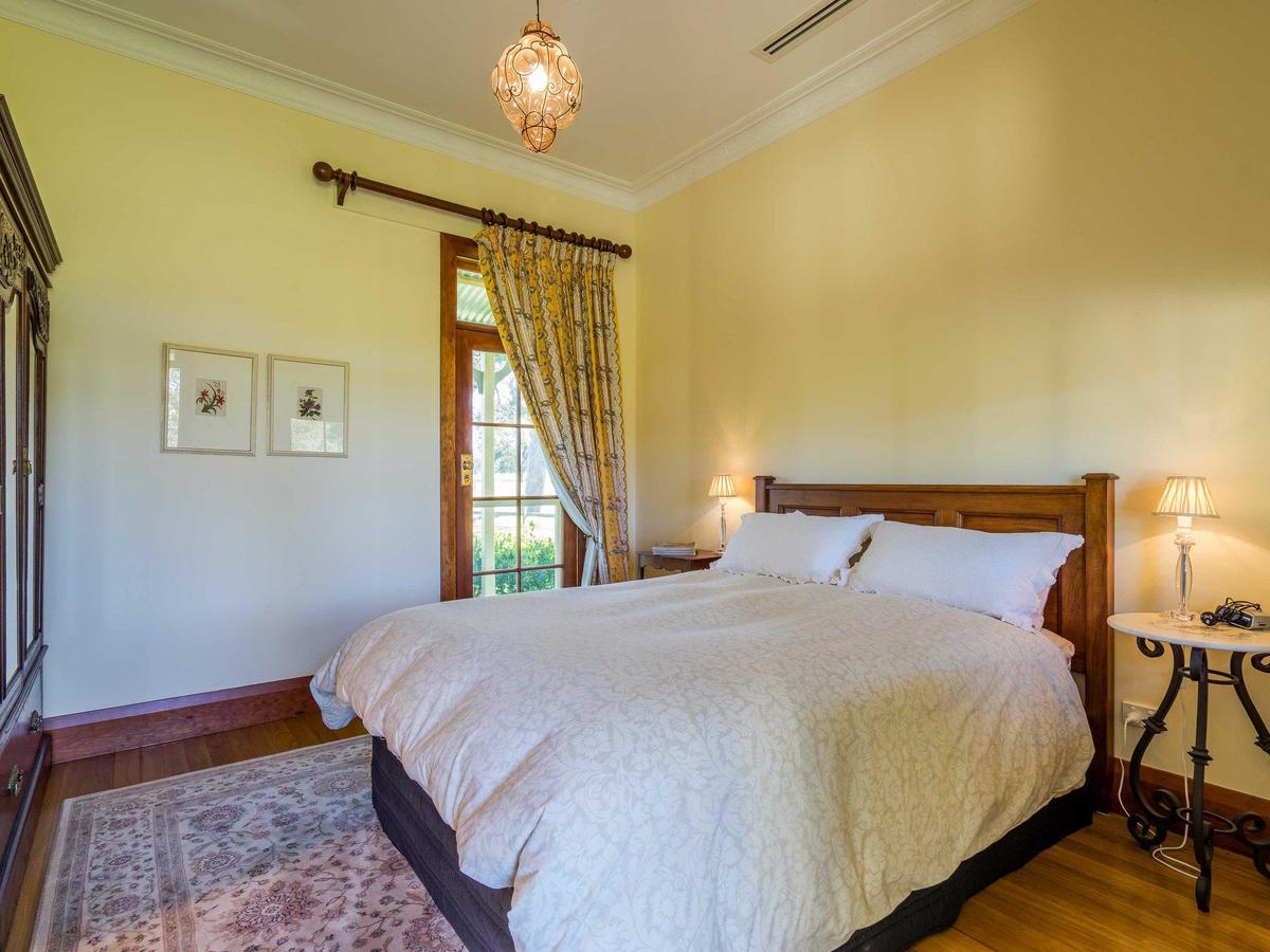 Roscrea Homestead - Luxury Retreat - Accommodation Find 37