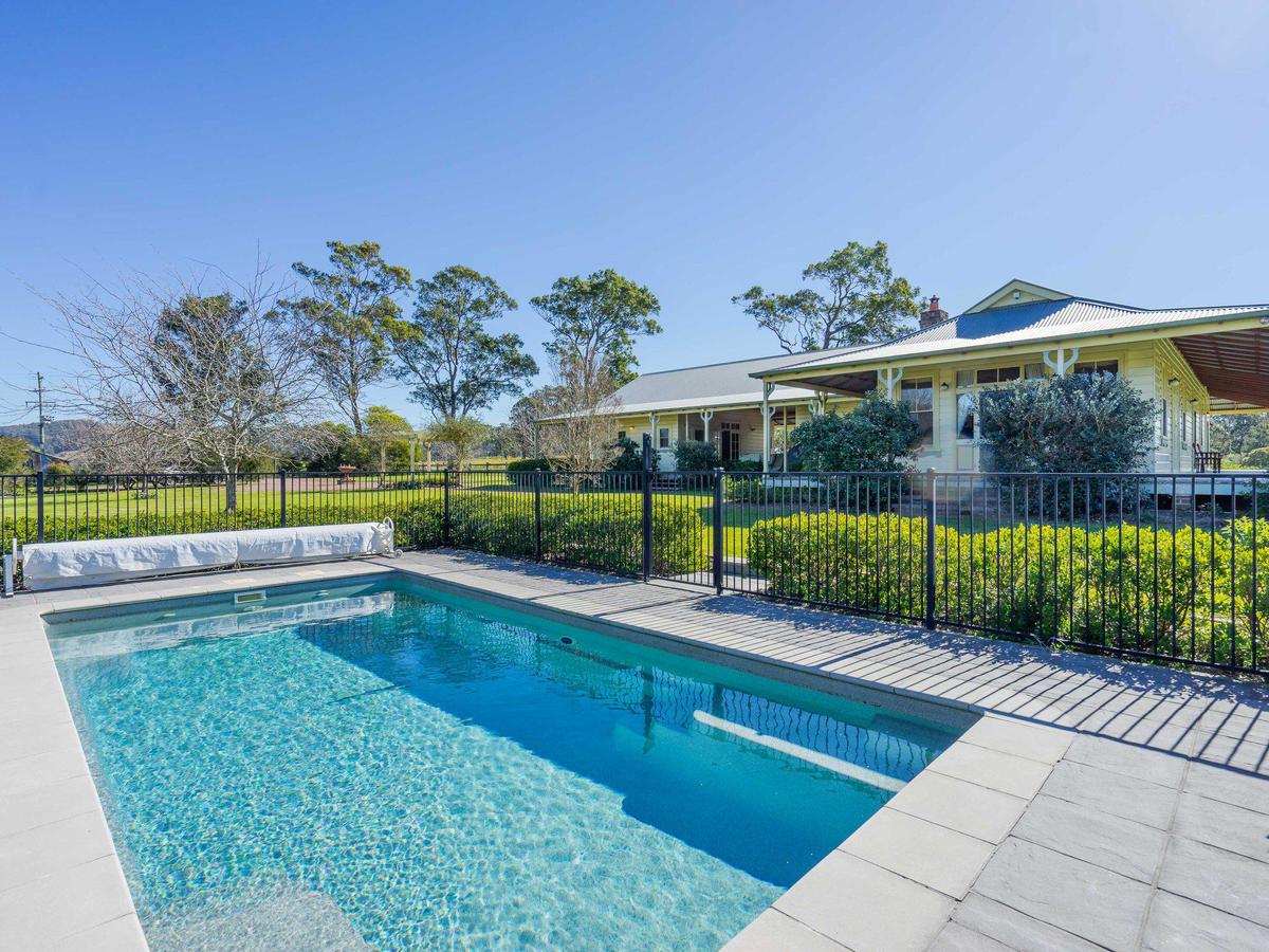Roscrea Homestead - Luxury Retreat - Sydney 4u