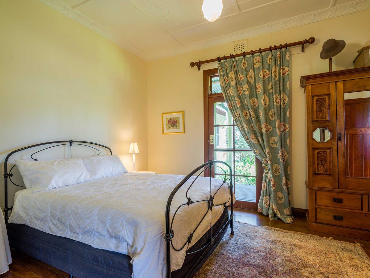 Roscrea Homestead - Luxury Retreat - Accommodation Find 4