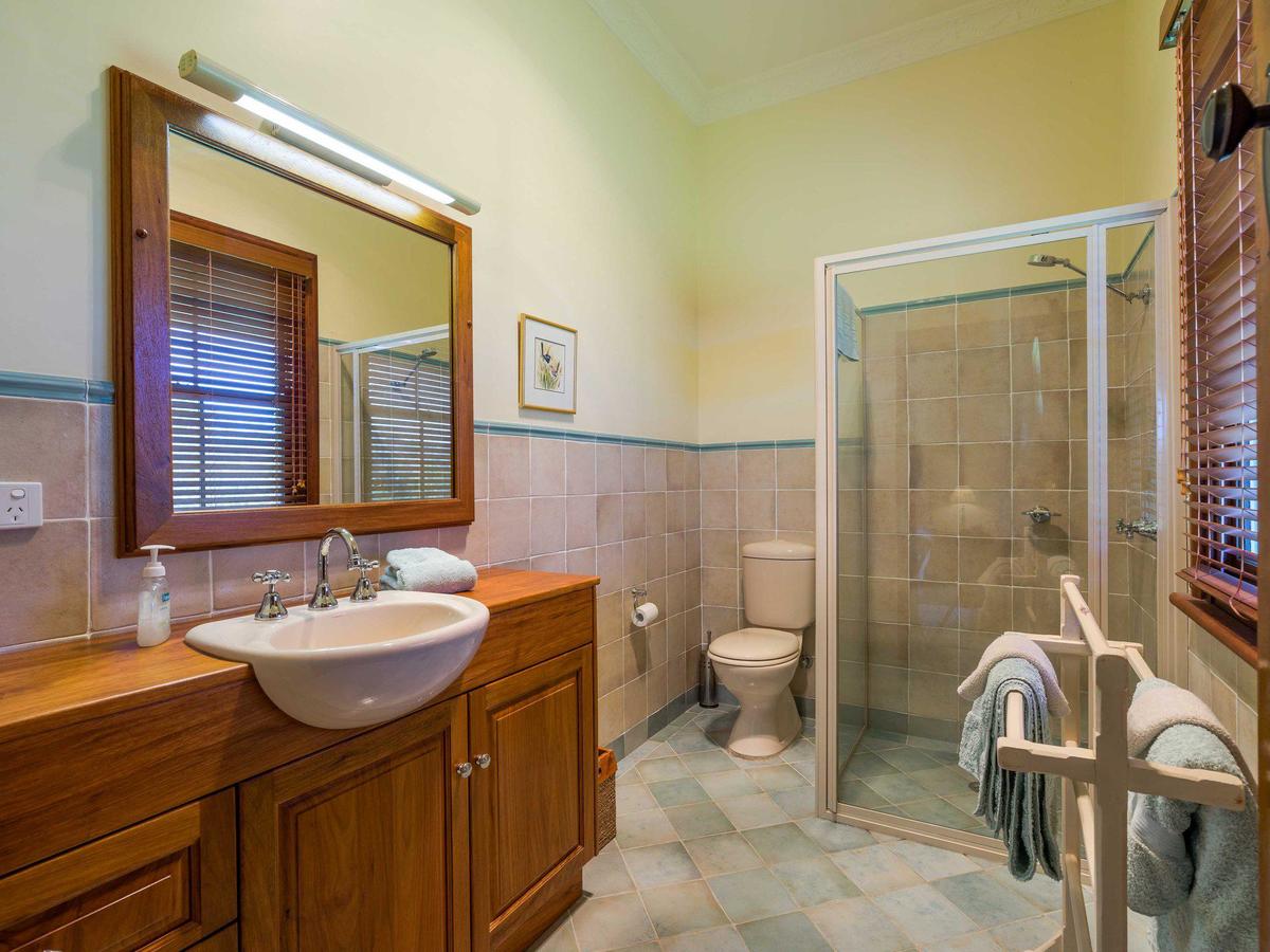 Roscrea Homestead - Luxury Retreat - Accommodation Find 1
