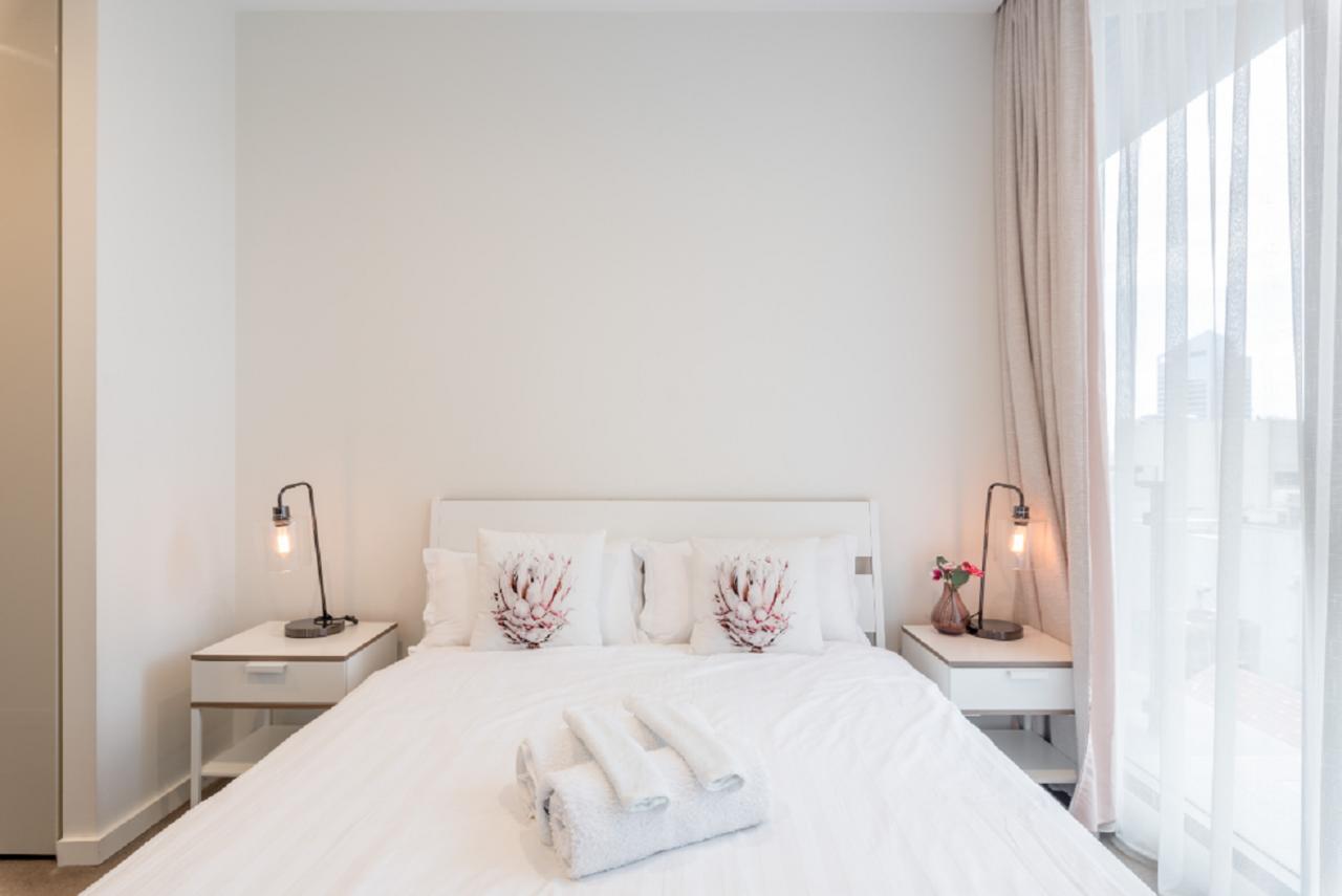 Sydney CBD Modern 2 Bedroom Apartment + Free Car Parking - Accommodation Find 7