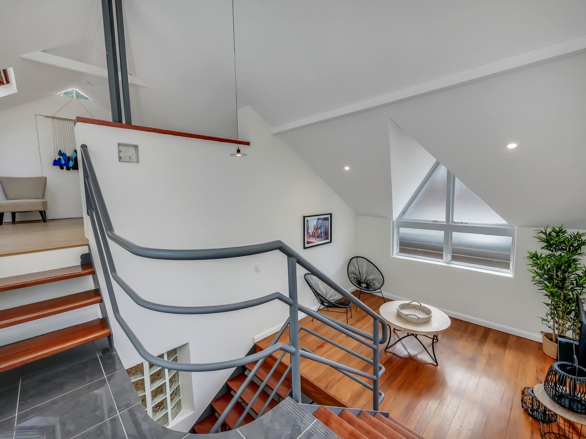 Large Terrace In Sydney’s Lower North Shore - Accommodation Find 11