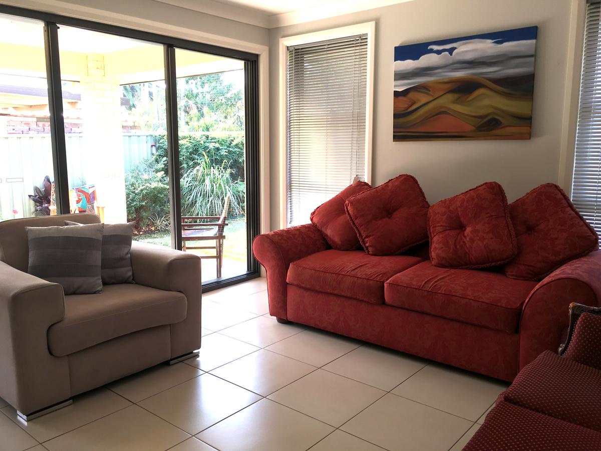 Sydney Amazing Holiday Home Bridal BnB - Accommodation Airlie Beach