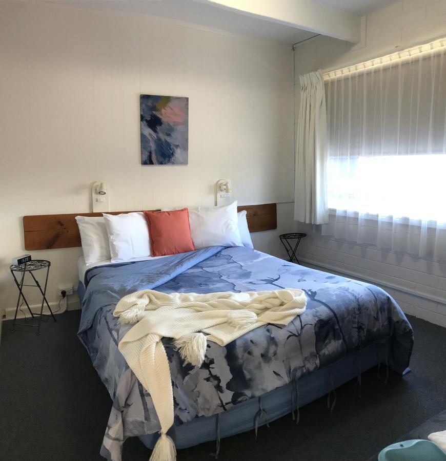 Kon Tiki Apartments - Accommodation Find 14
