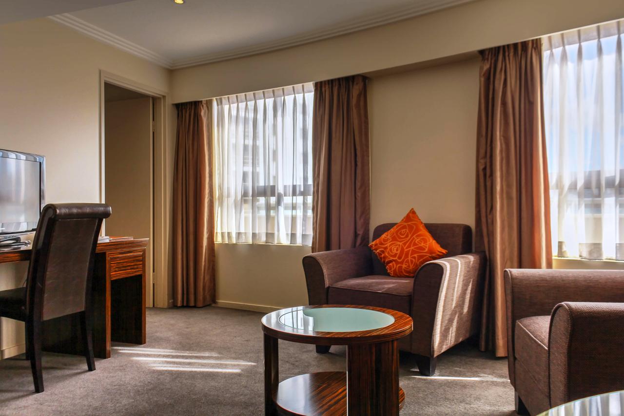 Seasons Darling Harbour - eAccommodation 28