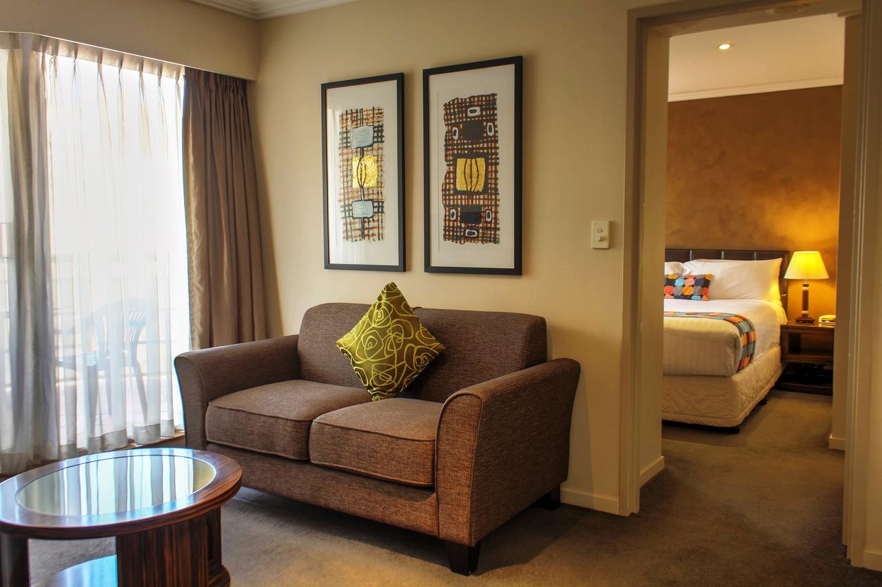 Seasons Darling Harbour - eAccommodation 24