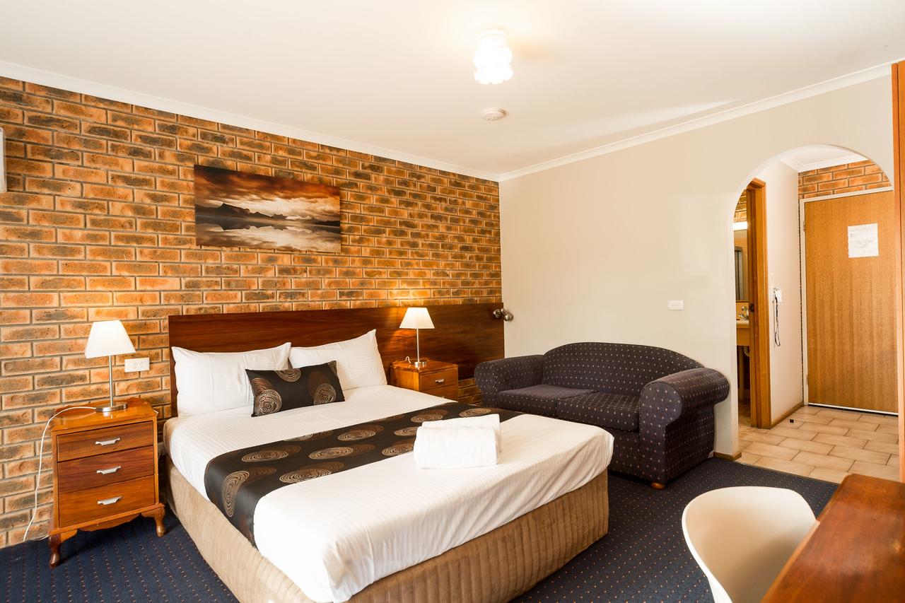 Hume Country Motor Inn - Accommodation Find 3