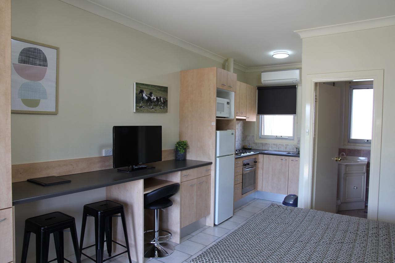 Tumut Apartments - Redcliffe Tourism 8