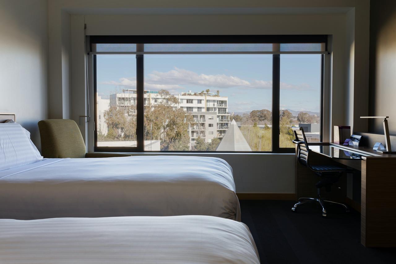 Crowne Plaza Canberra - Accommodation Guide 18