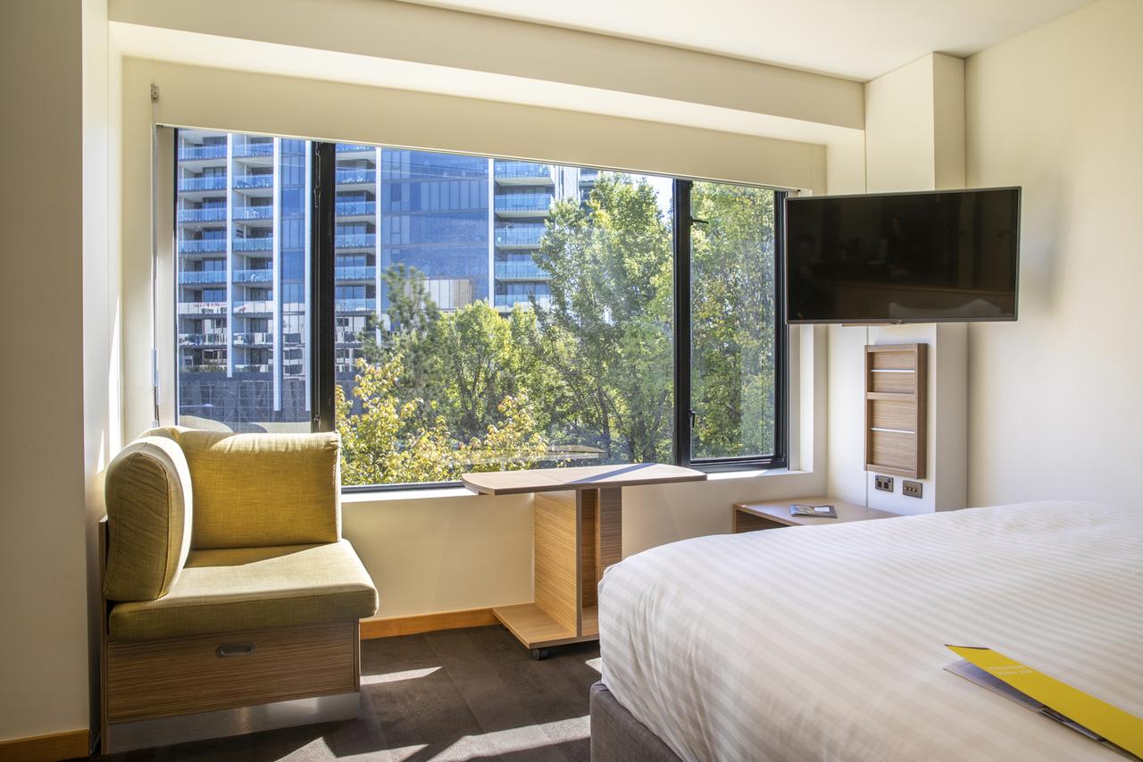 Crowne Plaza Canberra - ACT Tourism 14