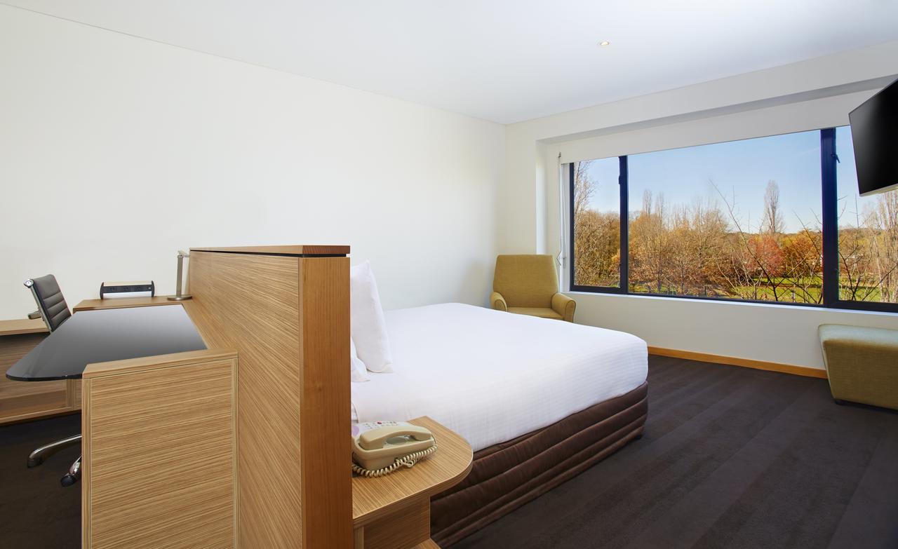 Crowne Plaza Canberra - ACT Tourism 41