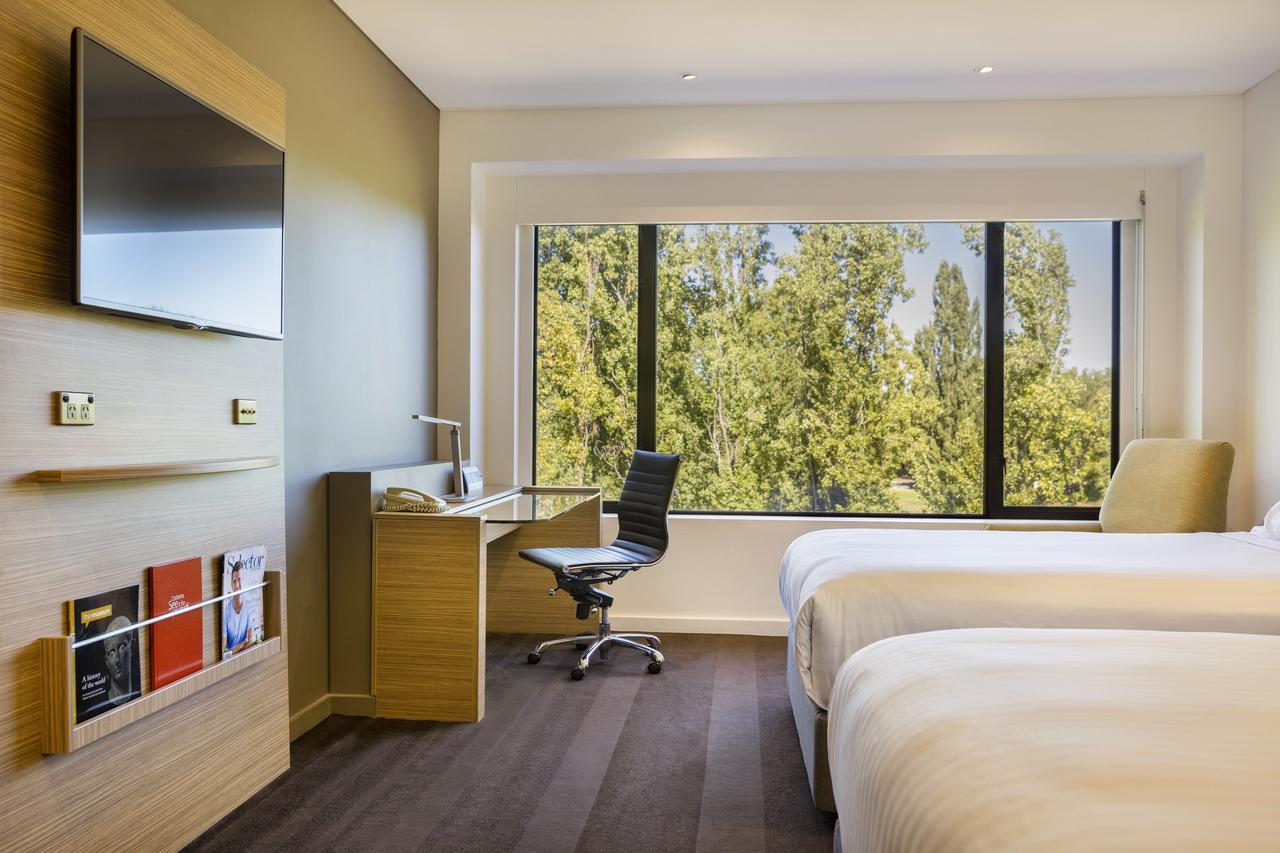 Crowne Plaza Canberra - ACT Tourism 22