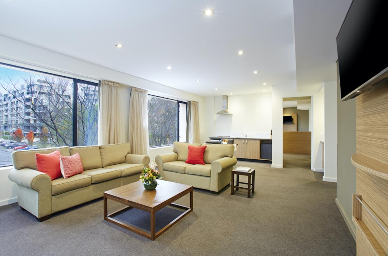 Crowne Plaza Canberra - Accommodation Find 11