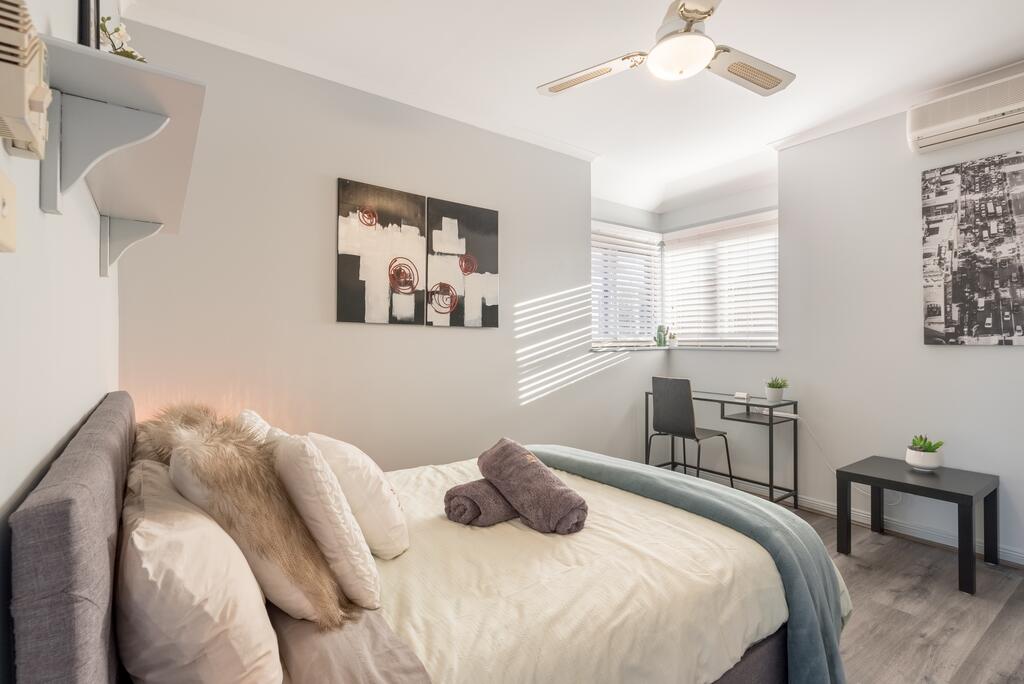 Boutique Private Rm Situated In The Heart Of Burwood6 - Accommodation BNB 0