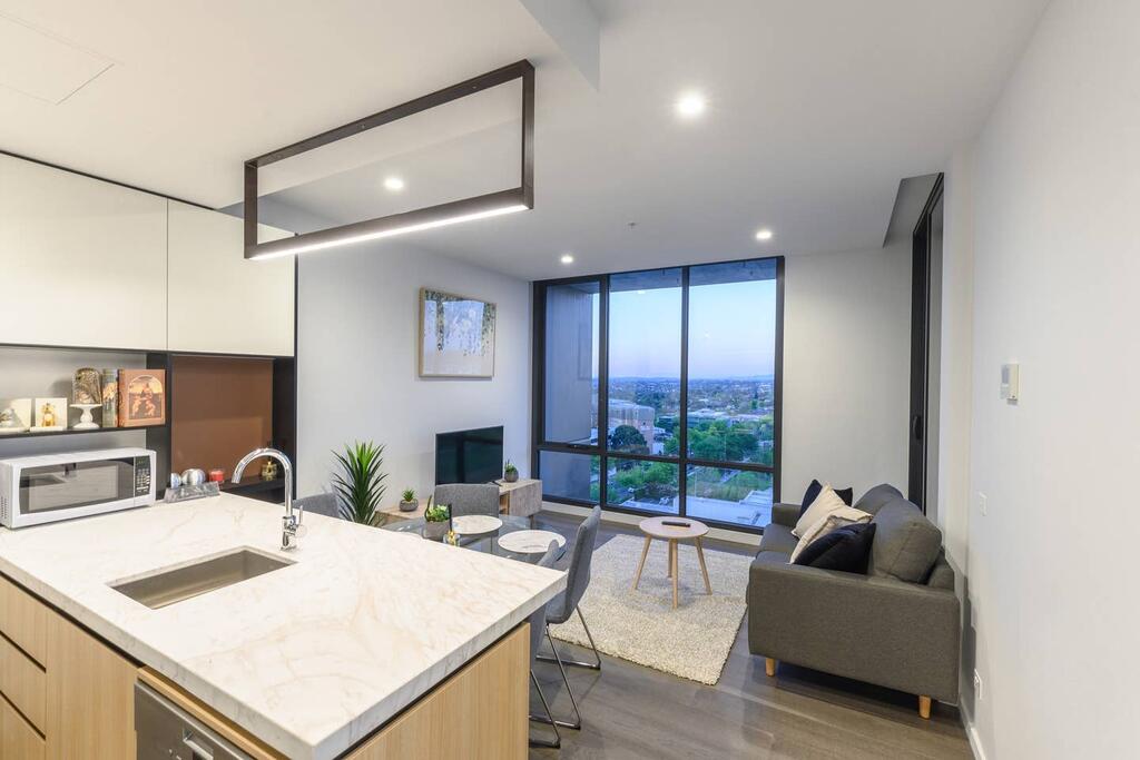 Box Hill Brand New Park View 2 Bedroom Apartment - thumb 0