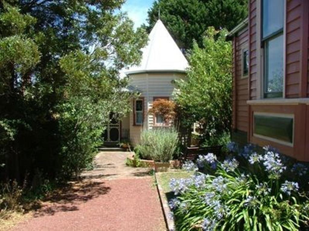 Braeside Garden Cottages - South Australia Travel