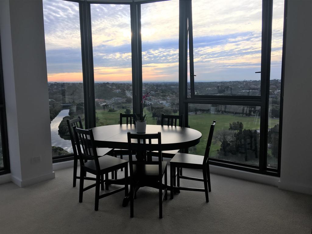 Brand New Penthouse with Water Views - Accommodation Adelaide