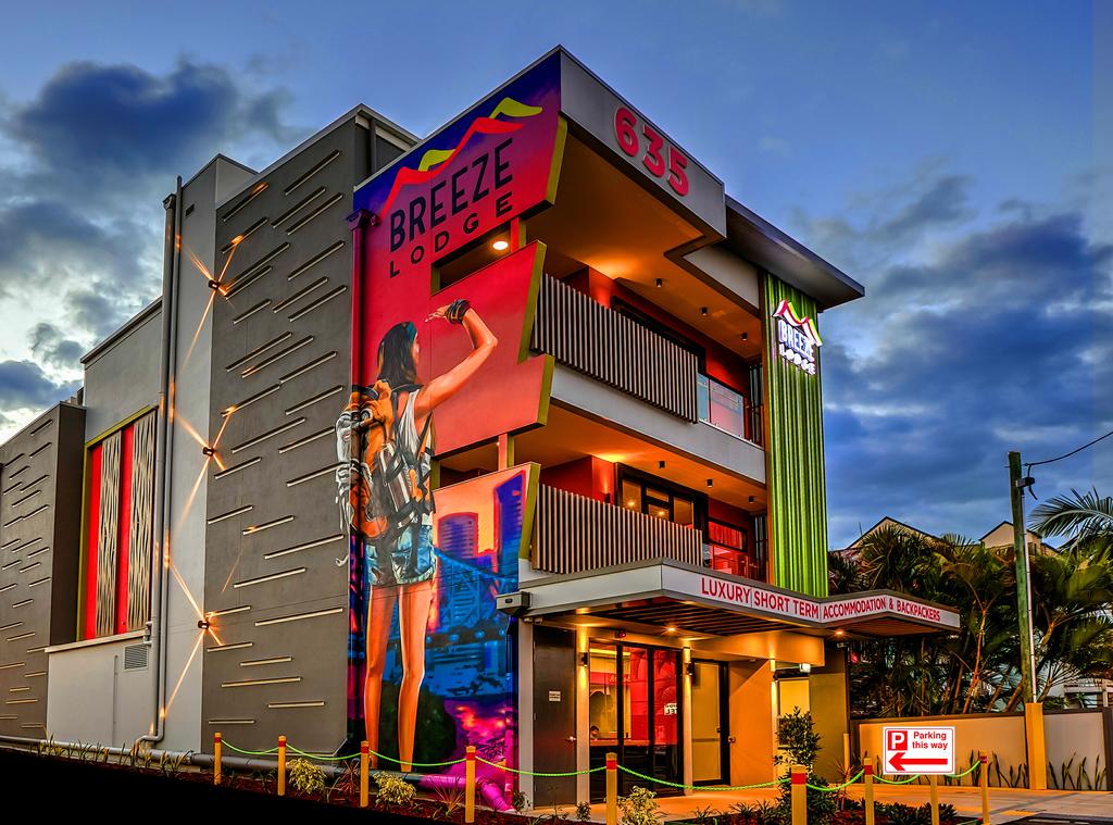 Breeze Lodge - Accommodation Airlie Beach