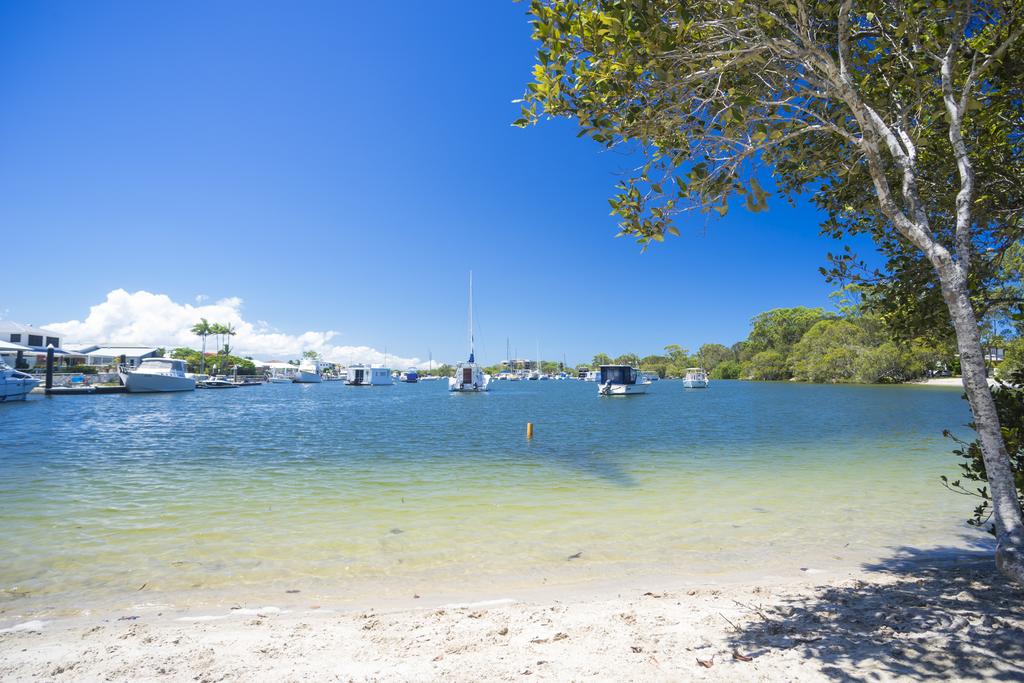 Broadwater Paradise - Tourism Gold Coast 1