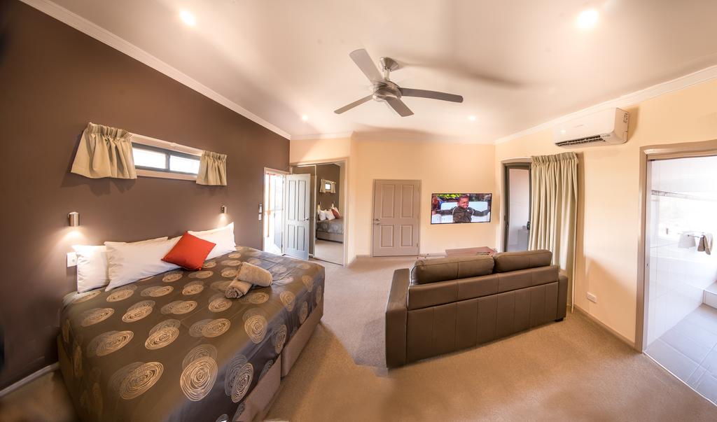 Broken Hill Outback Resort - Accommodation BNB
